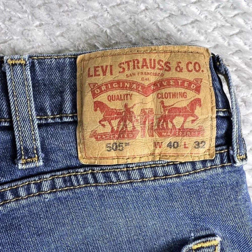 Levi's 505 Regular Fit Jeans Mens 40x32 Blue Medium Wash Straight Leg Denim